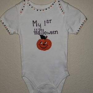 🎃🎃🎃 A Halloween onesie